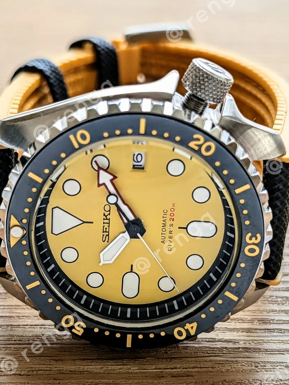 42mm Seiko Men’s Yellow Automatic Diver Mod Watch